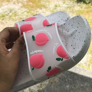 Meet your Posher, Maya